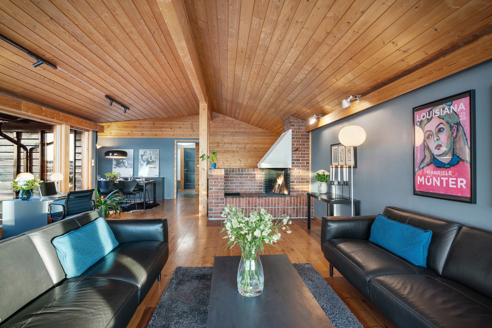 - God takhøyde, rikelig med lysinnslipp og spennende utforming - Galleribilde