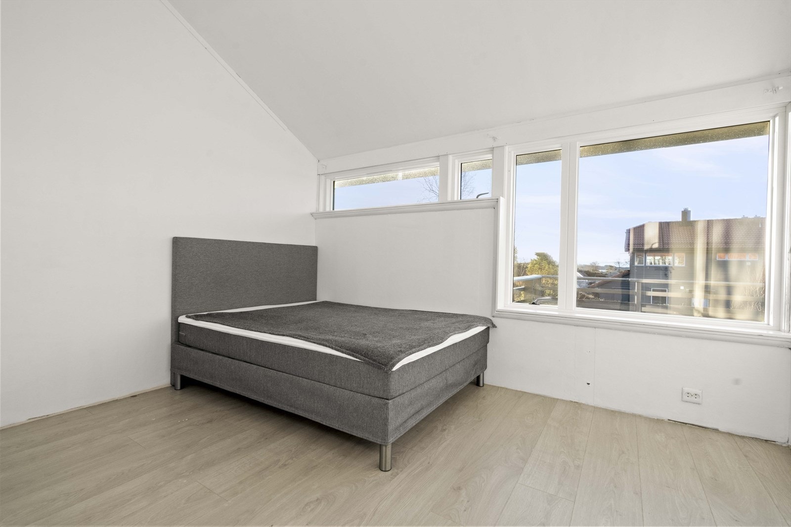 Soverommet er av ein god storleik Galleribilde