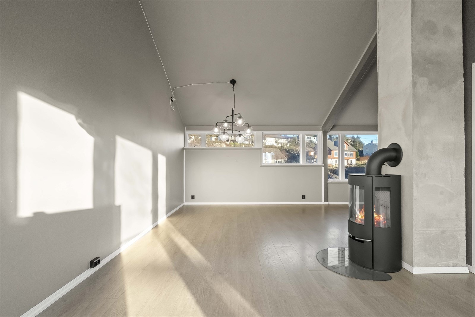 Installert ny vedovn i stue 2.etg. i 2021 Galleribilde