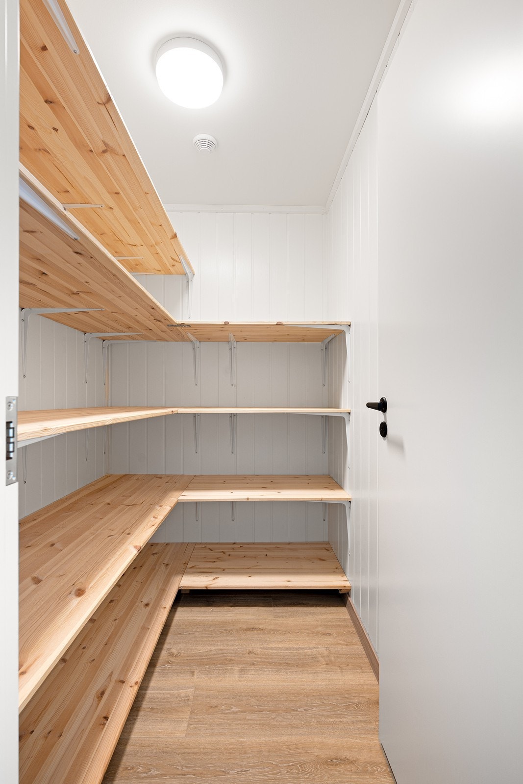 Bod i forbindelse med stue i første etasje. Galleribilde