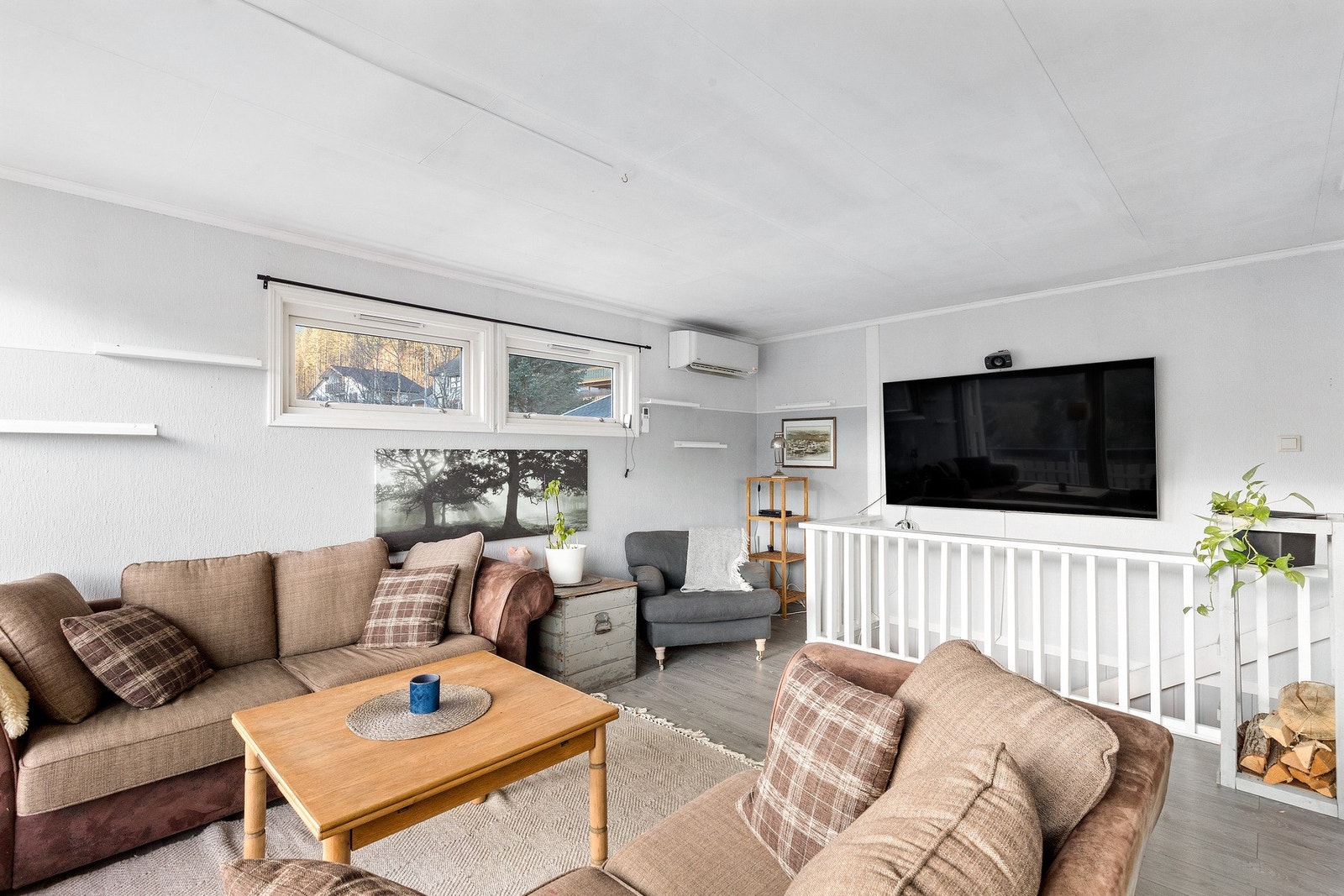 Flere vinduer er oppgradert i perioden 2015, 2017 og 2021 Galleribilde