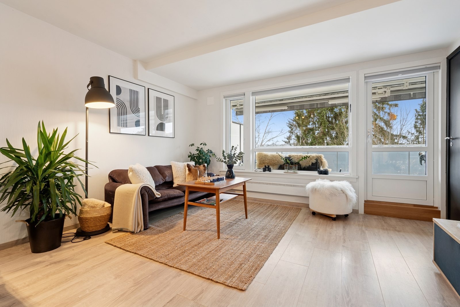 Sameiet har nylig gjennomført rehabilitering av fasader med blant annet etterisolering av vegger, nye vinduer og nye balkongdører. Galleribilde