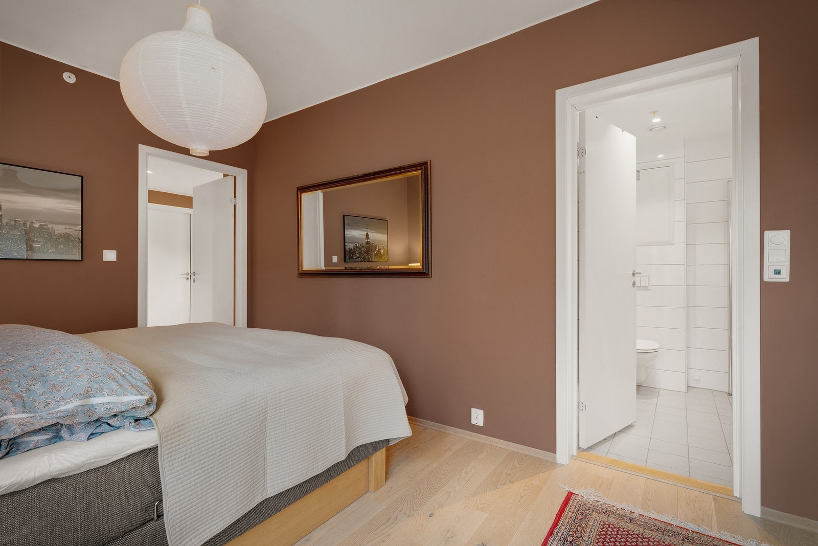 Hovedsoverom av god størrelse Galleribilde