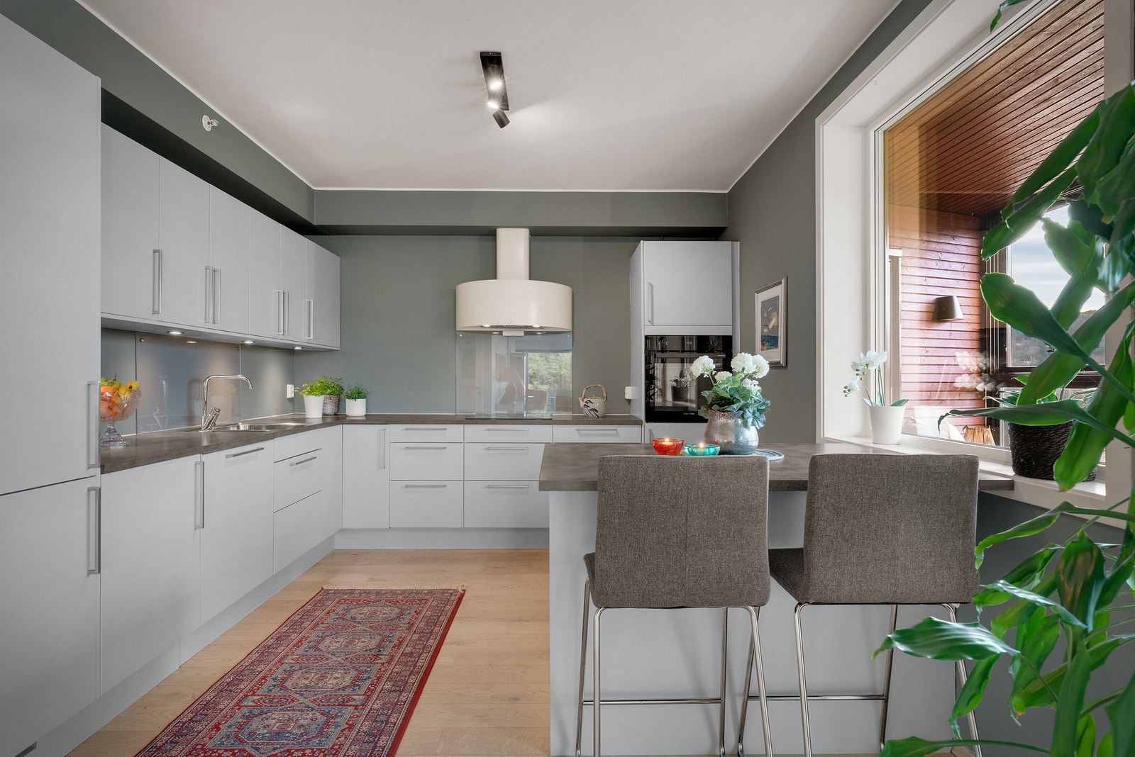 Integrerte hvitevarer er en selvfølge i et moderne kjøkken Galleribilde