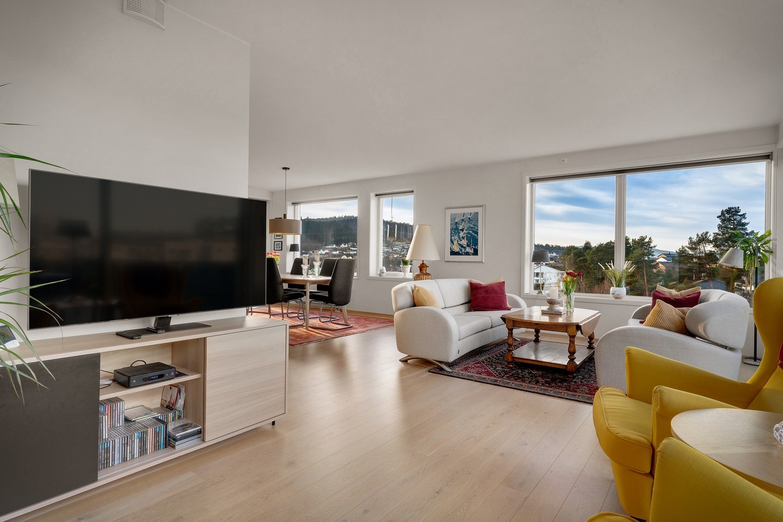 Stuens utforming gjør at du kan dele den inn i ulike soner Galleribilde