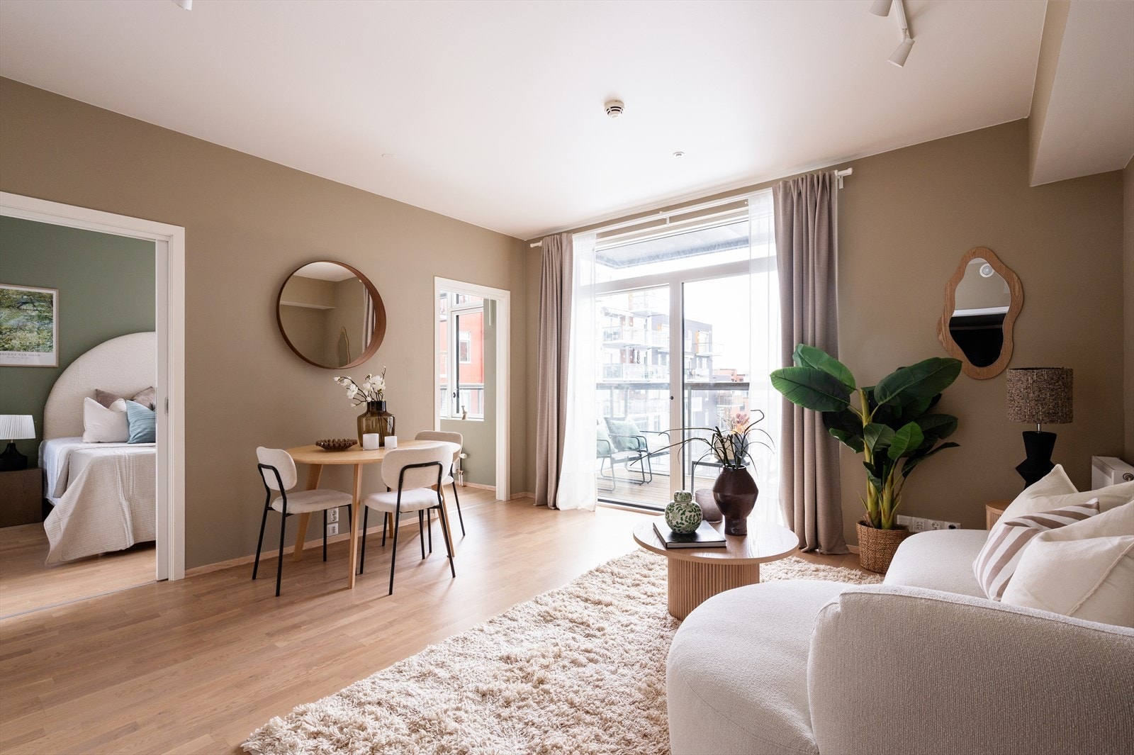 Velkommen til Lørenveien 53B - Presentert av Dan-Christian Jensen ved Nordvik Bolig. Foto: Peter Futo. Galleribilde