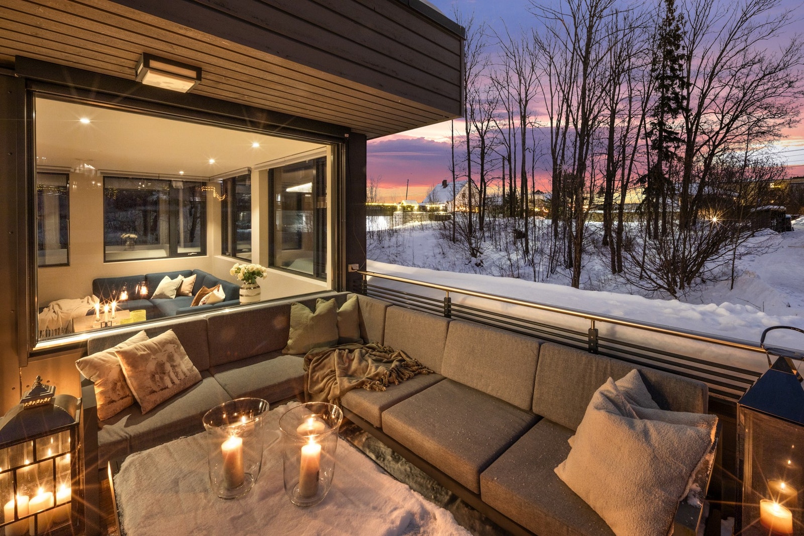 Moderne halvpart av tomannsbolig med god og innholdsrik planløsning. Galleribilde