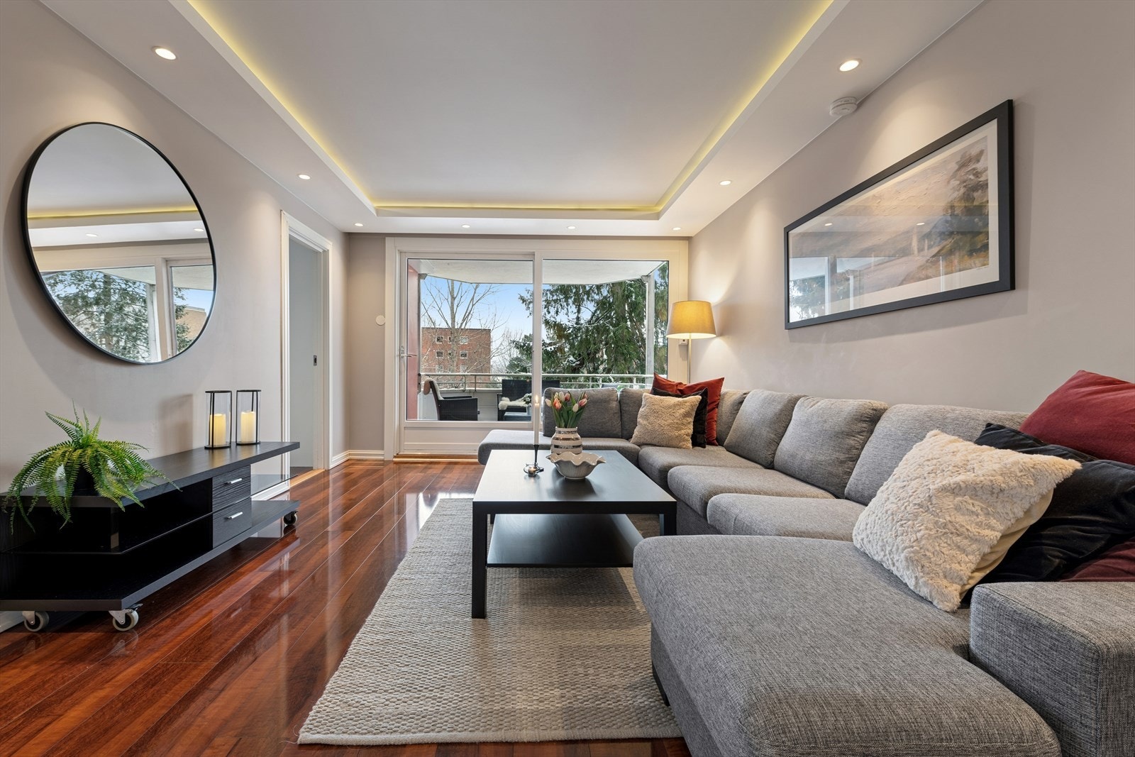 Stuen har gode møbleringsmuligheter. Galleribilde