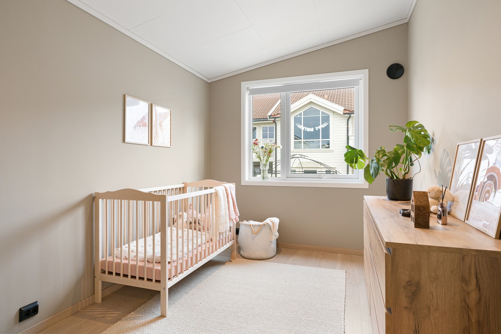 De andre soverommene har en fleksibel utforming og passer ypperlig som barnerom, gjesterom eller hjemmekontor alt etter behov. Galleribilde