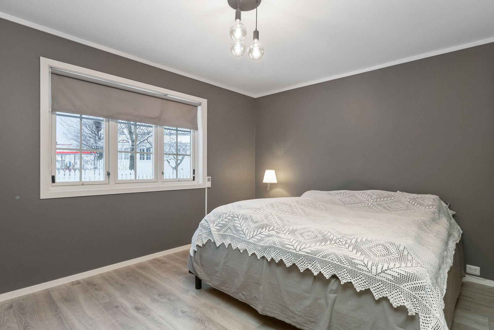 Soverommet er av en god størrelse med plass til dobbeltseng. Galleribilde