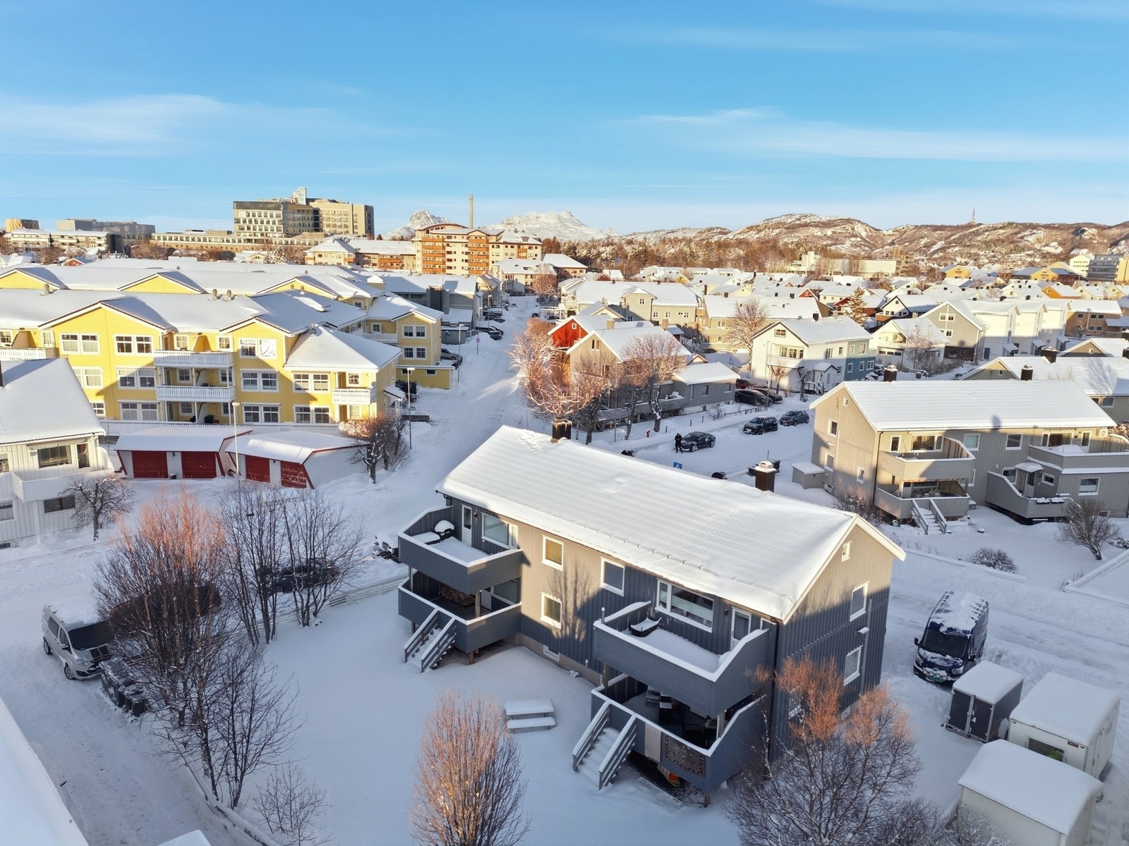 Tiltalende 3-roms andelsleilighet beliggende i 1.etasje. Galleribilde