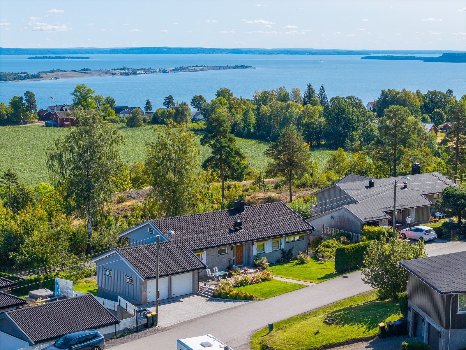 Her får du en solid og godt vedlikeholdt bolig i et populært området Galleribilde