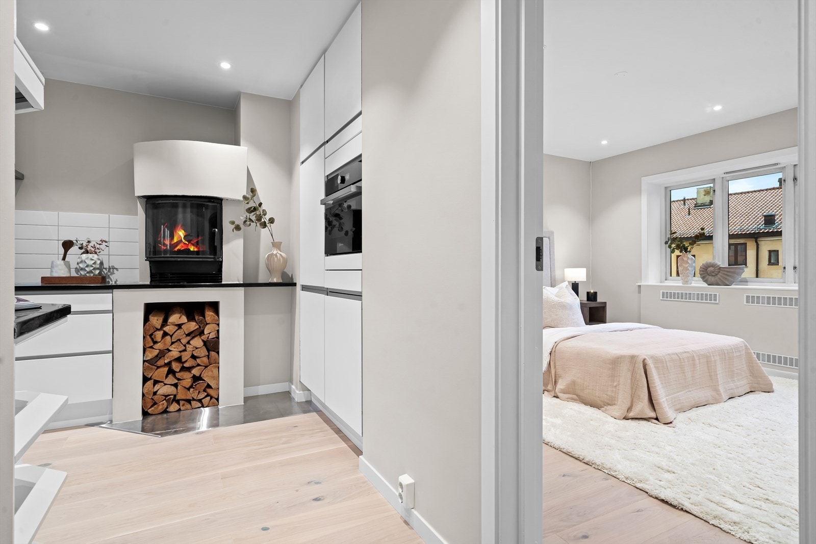 Gjennomgående leilighet med stue mot vest og soverom mot øst. Galleribilde