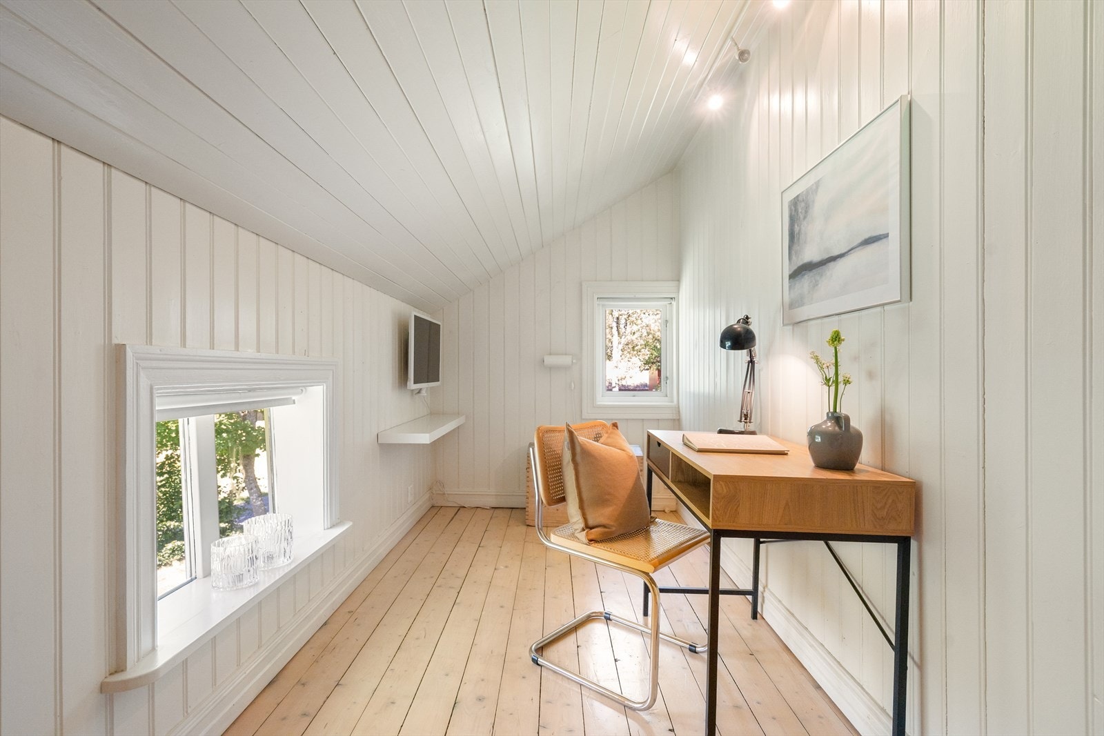 Soverommet kan også benyttes som kontor/mindre TV-stue. Galleribilde