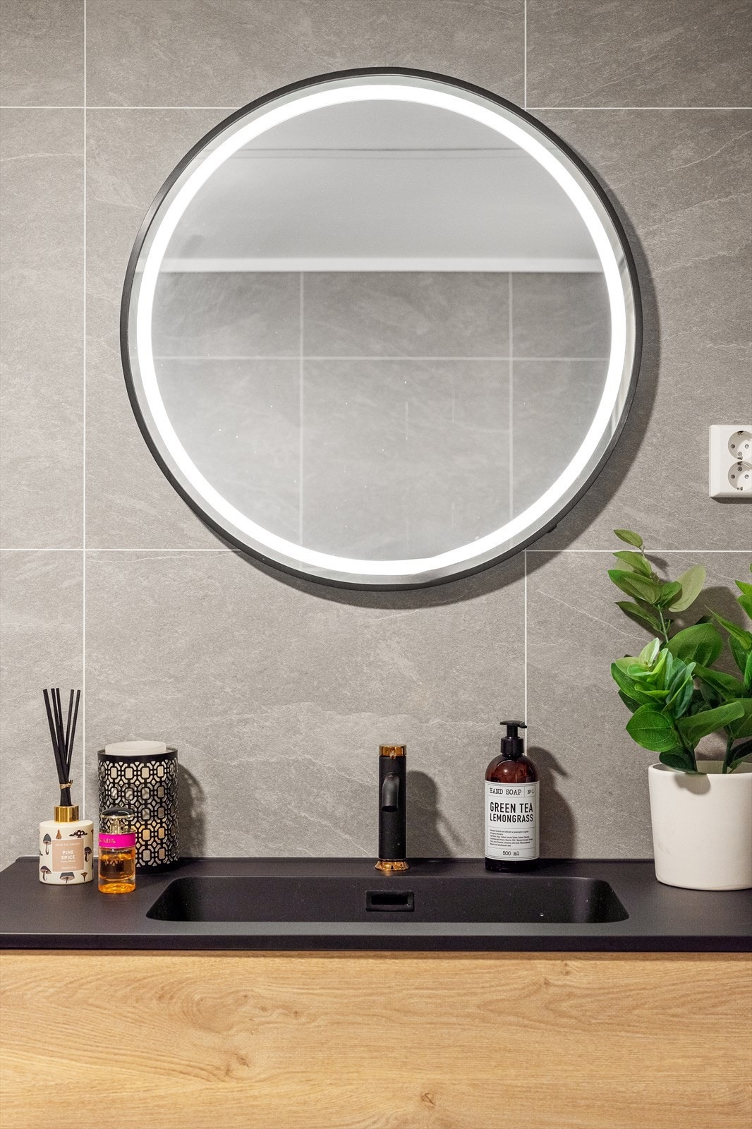 Badet er bygd nytt i 2024 og holder en god standard. Galleribilde