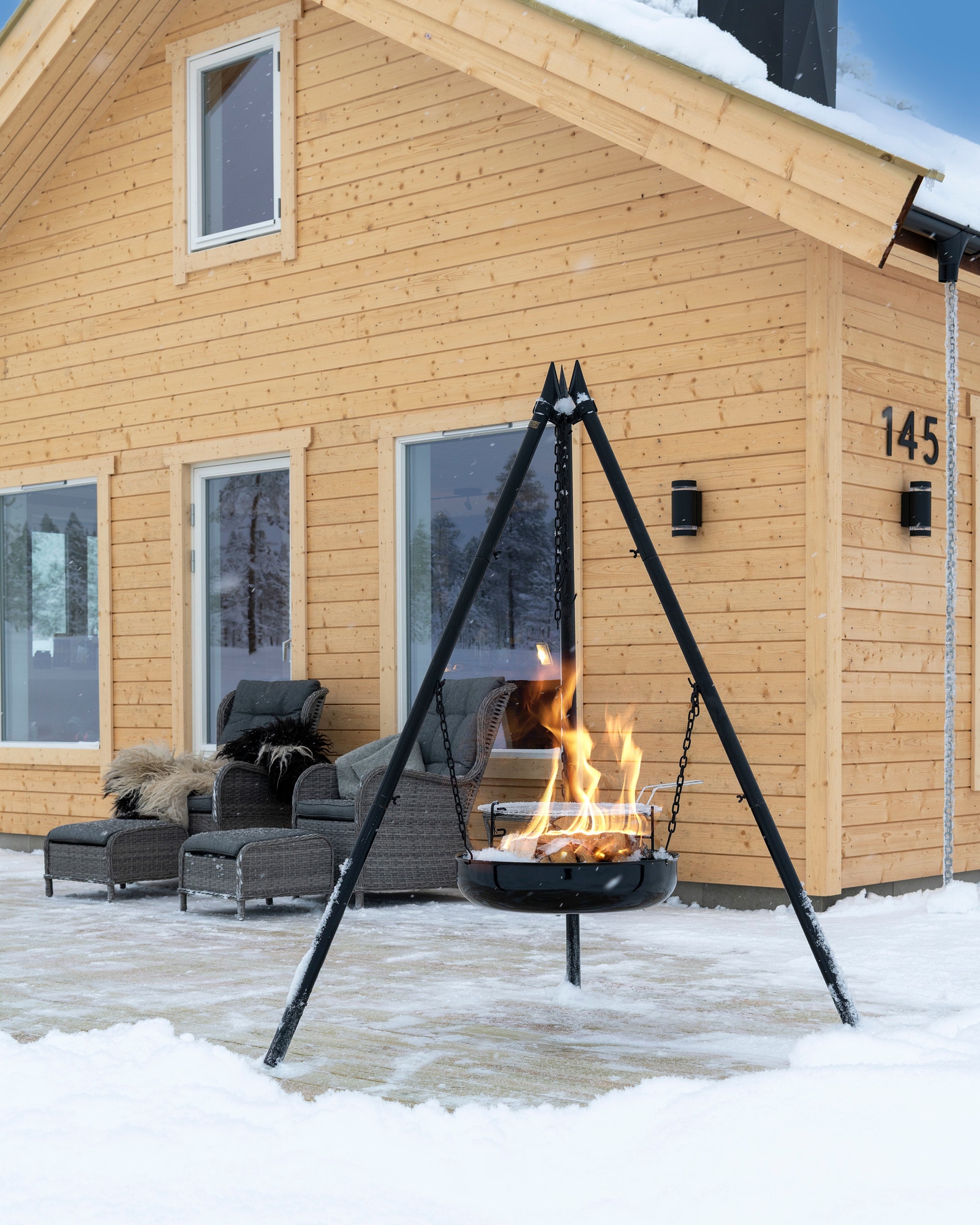 Terrasse på 2 sider med god plass Galleribilde