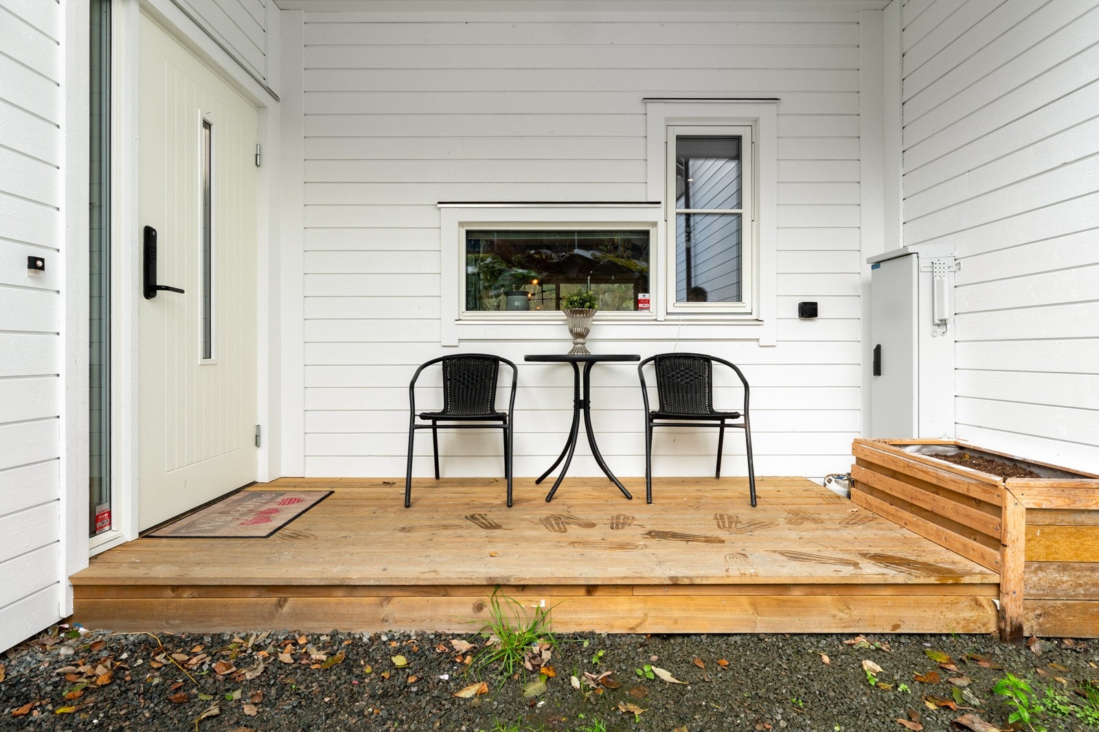 Du blir ønsket velkommen inn gjennom et hyggelig inngangsparti. Galleribilde