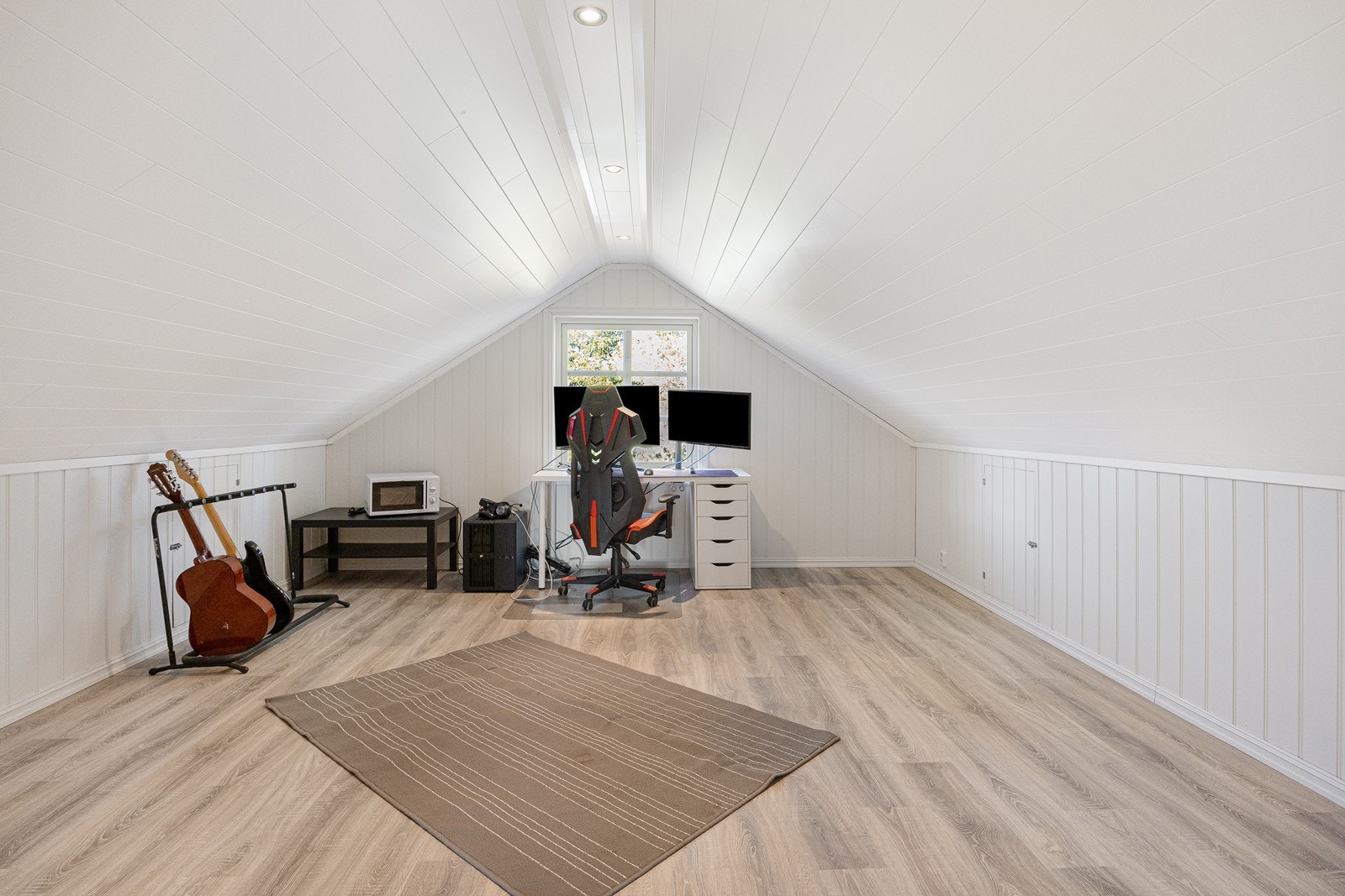 Loftsrom Galleribilde