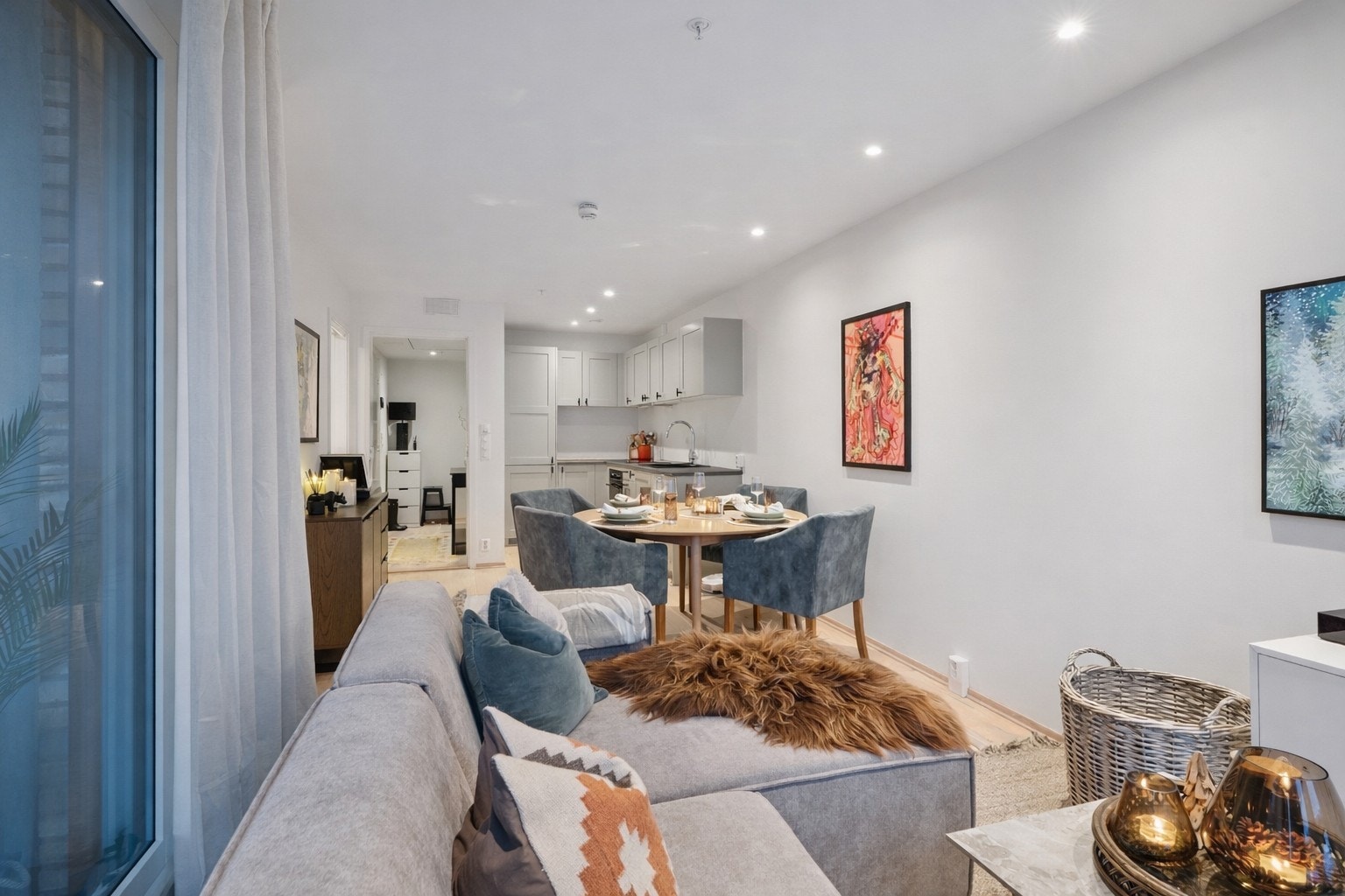 Stue/kjøkken Galleribilde