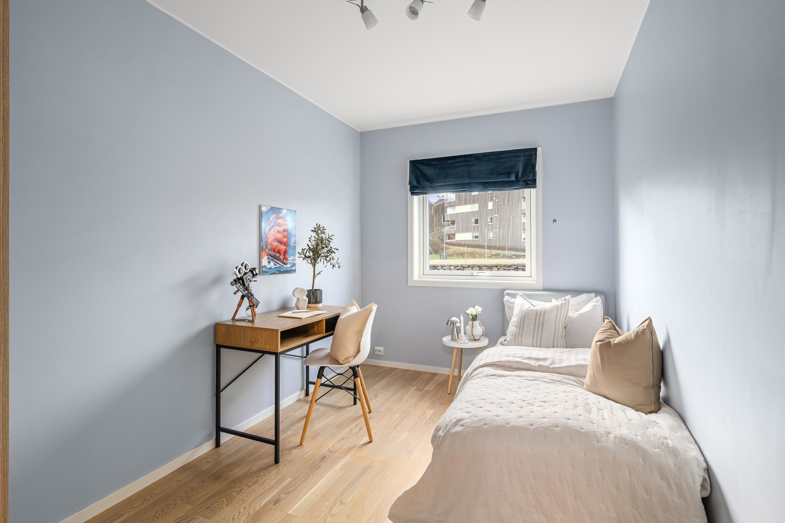 Soverom nr. 5. Galleribilde