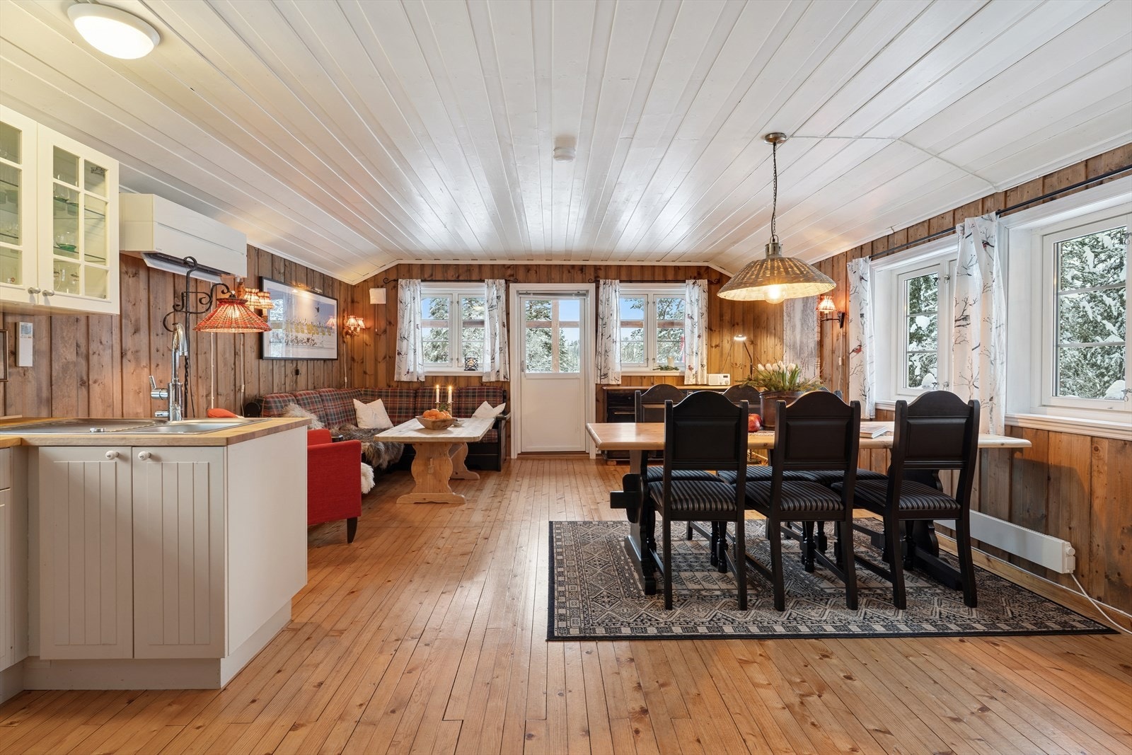 Stuen gir gode muligheter for sosialt samvær. Galleribilde