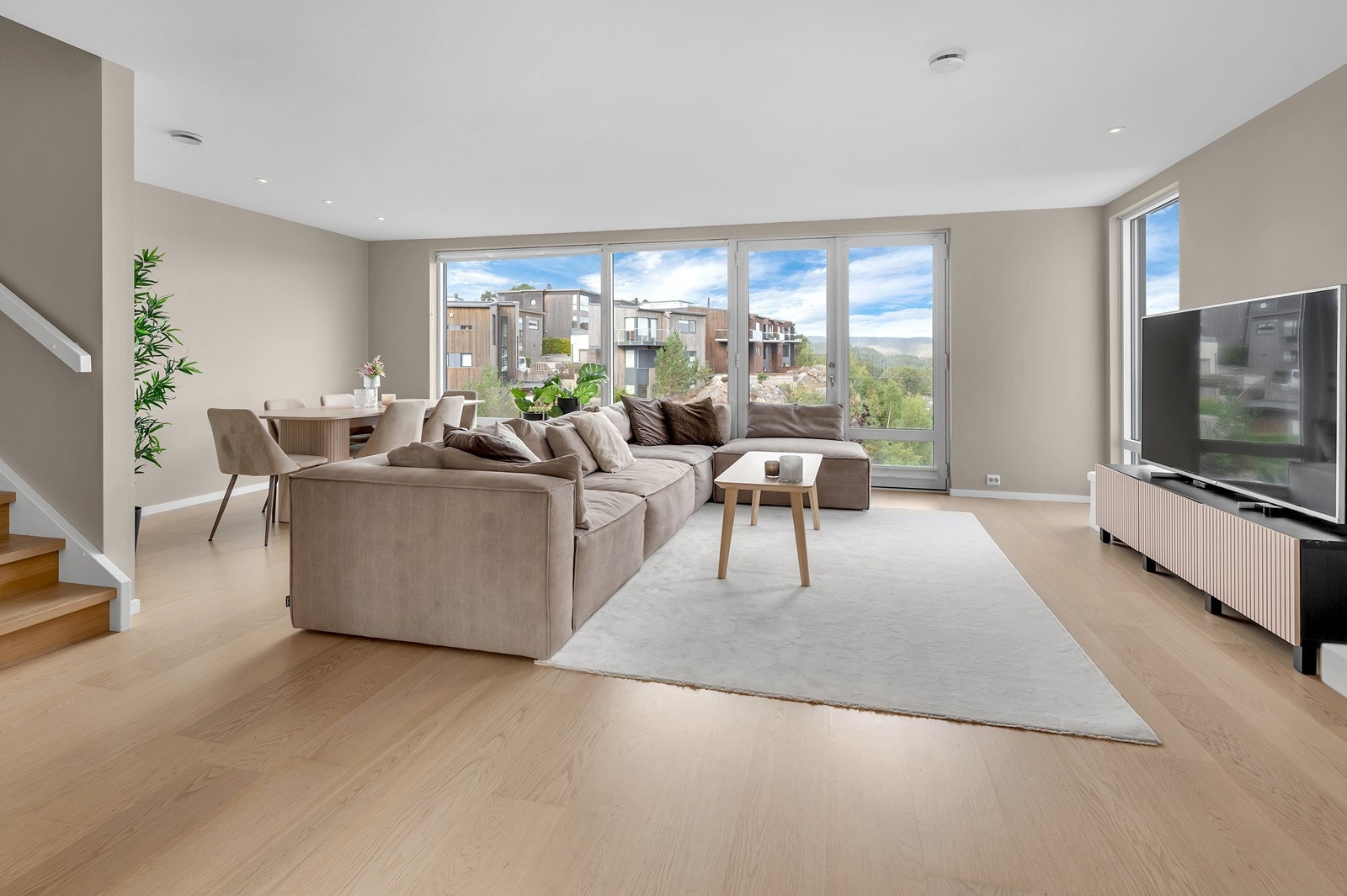 Exbo v/ Didrik Hagel Pedersen har gleden av å presentere Røsslyngstien 29! Galleribilde