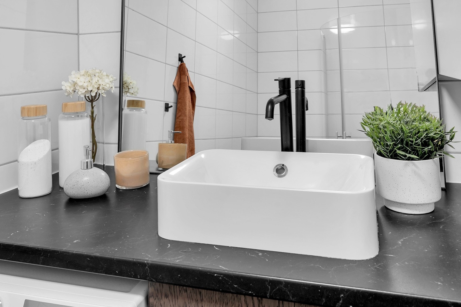 Detalj - servant. Galleribilde