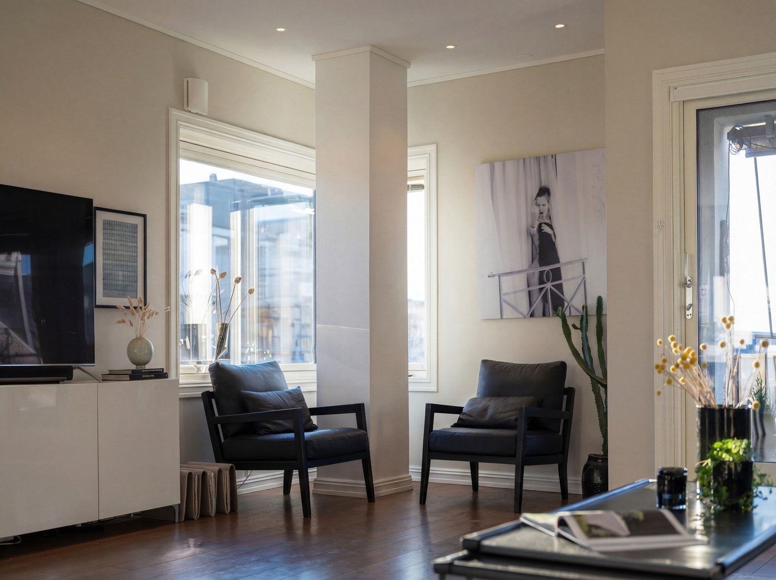 I Lørenveien 36 A vil du merke at det er godt å komme hjem og fint å komme på besøk. Galleribilde