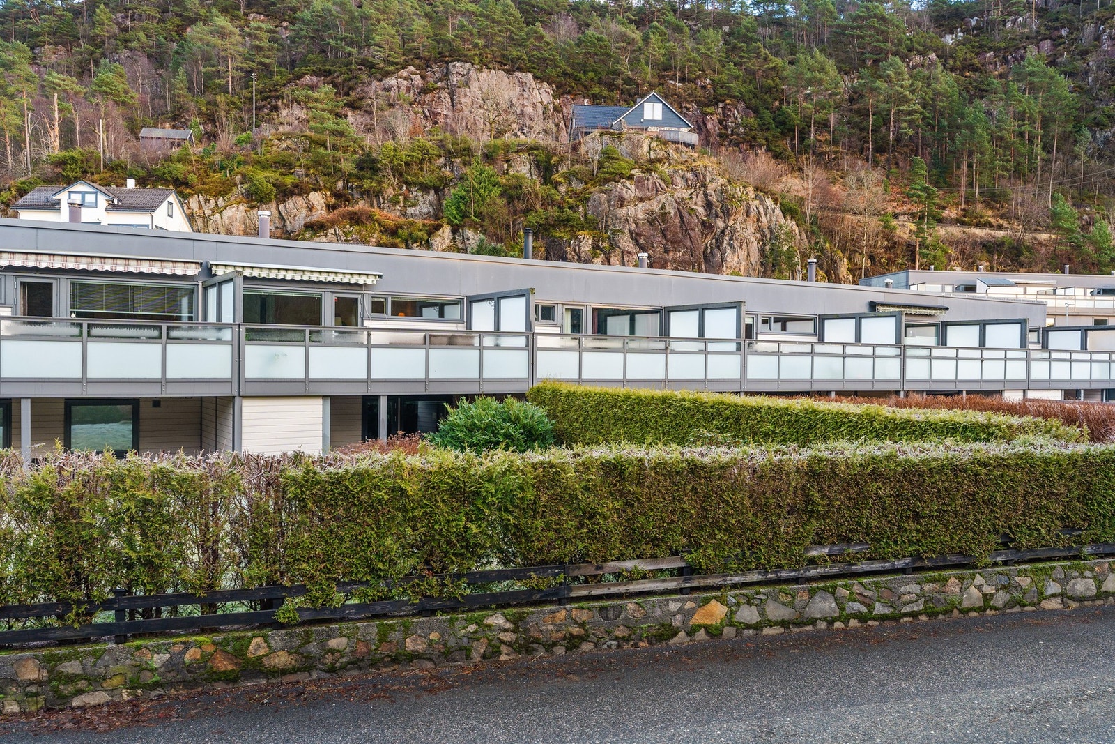 Boligen har en flott beliggenhet i et veldrevet borettslag. Galleribilde