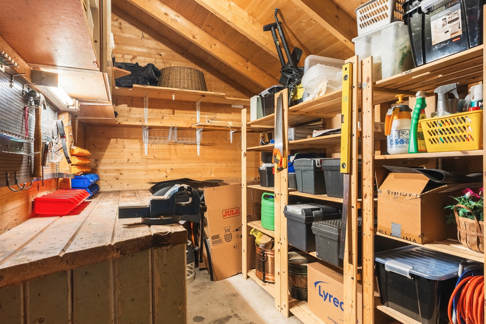 Perfekt til oppbevaring av f.eks. sykler og redskaper. Galleribilde