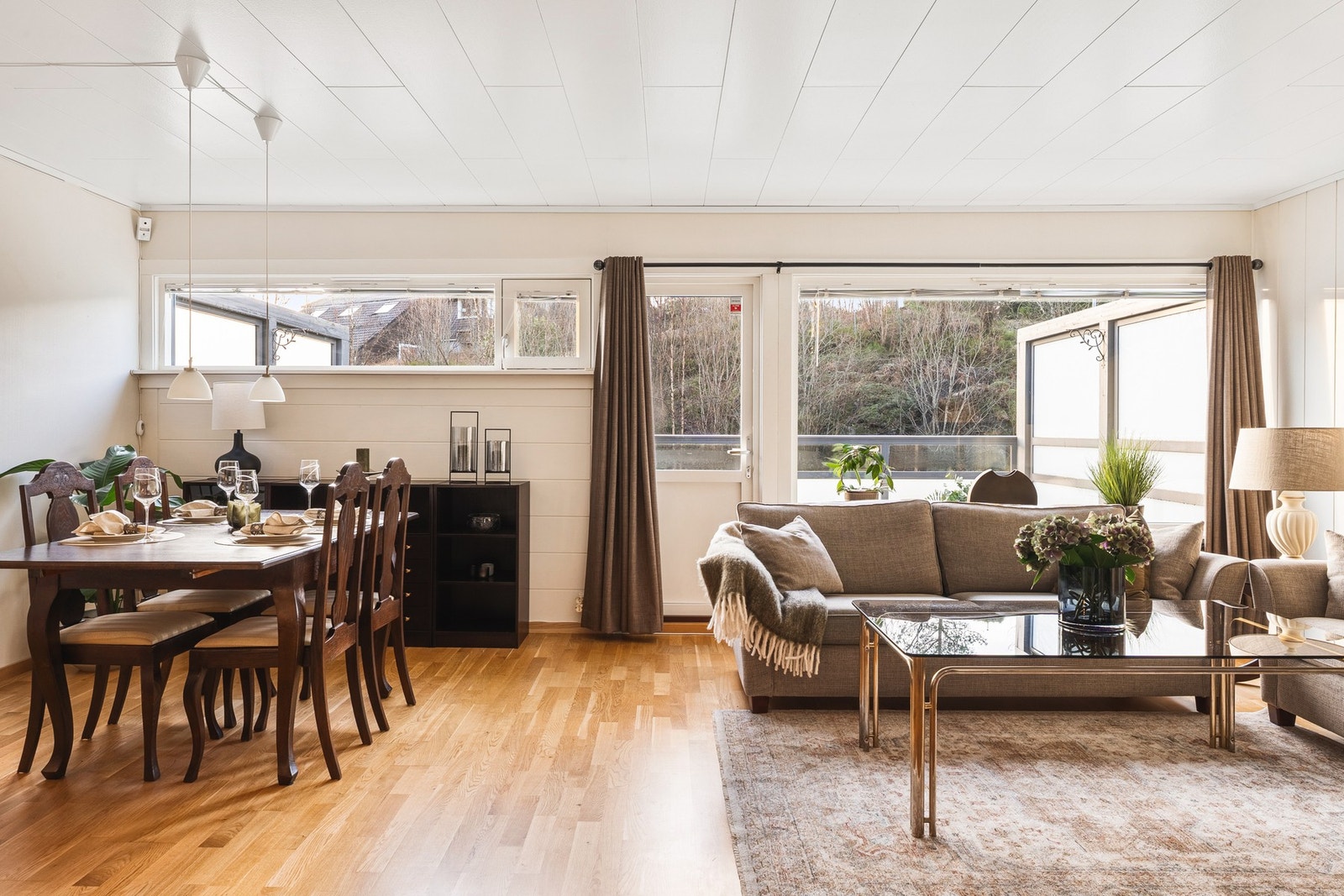 Lys og trivelig stue. Galleribilde