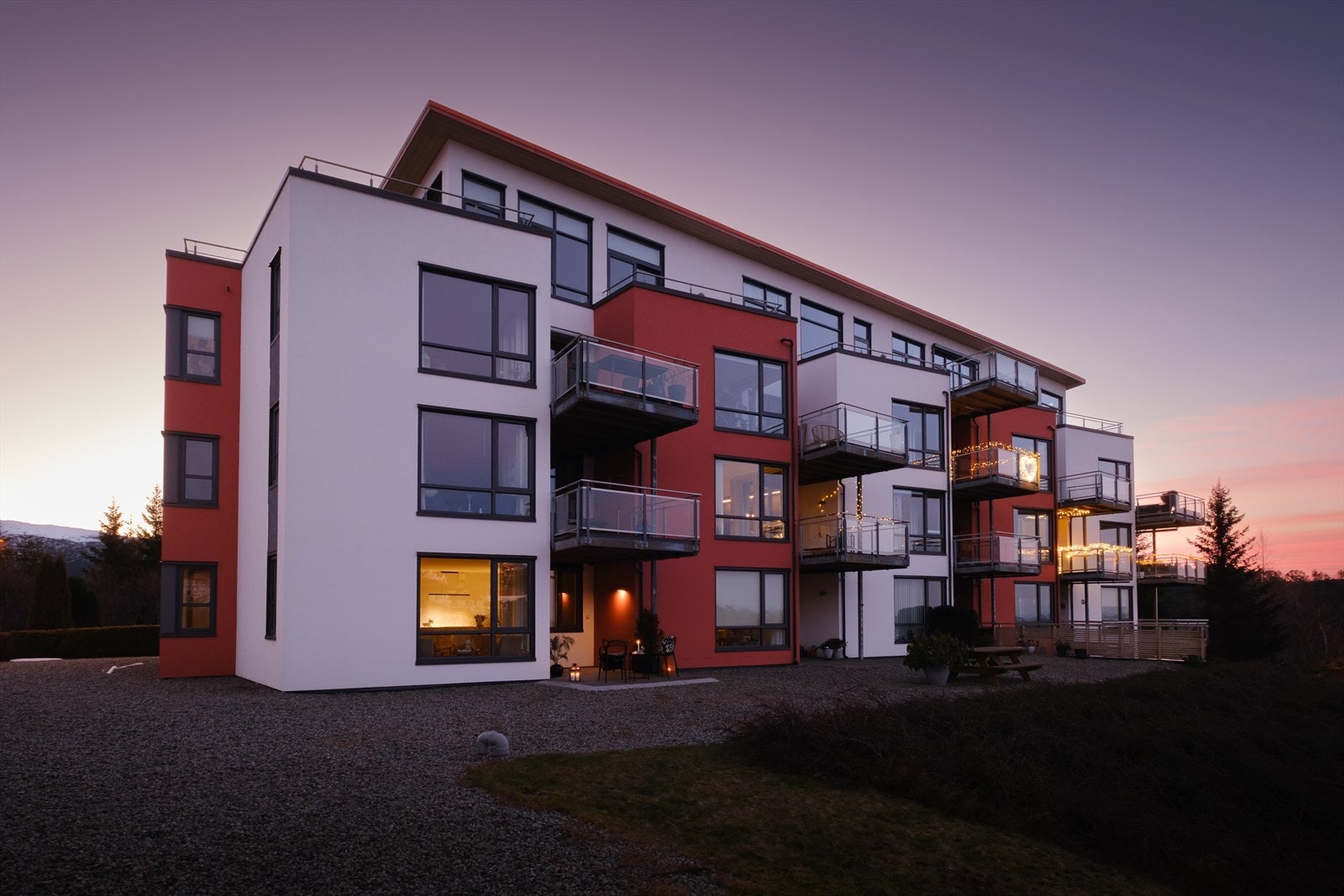 Leiligheten ligger i et attraktivt bygg fra 2008. Galleribilde