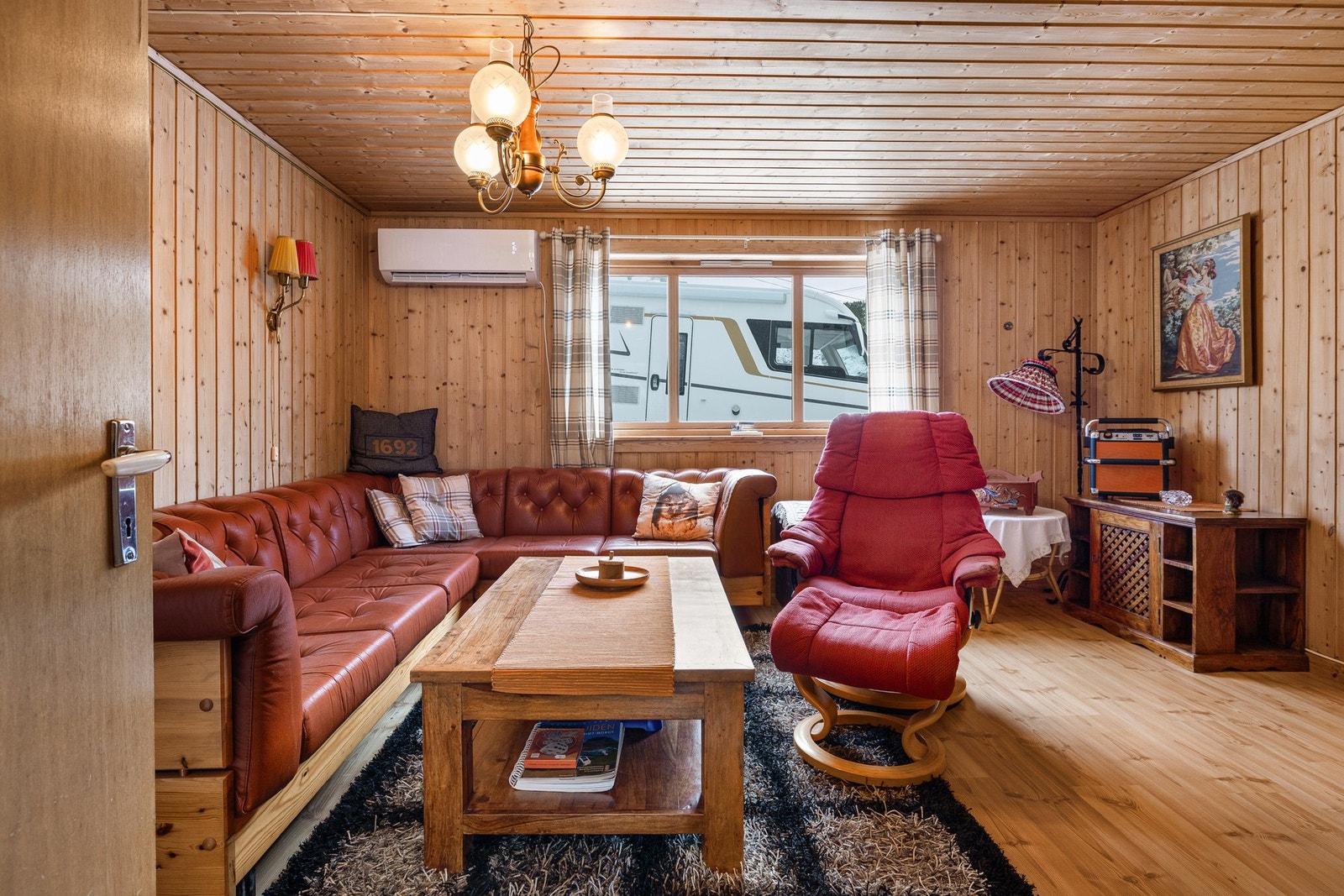 Romslig kjellerstue Galleribilde