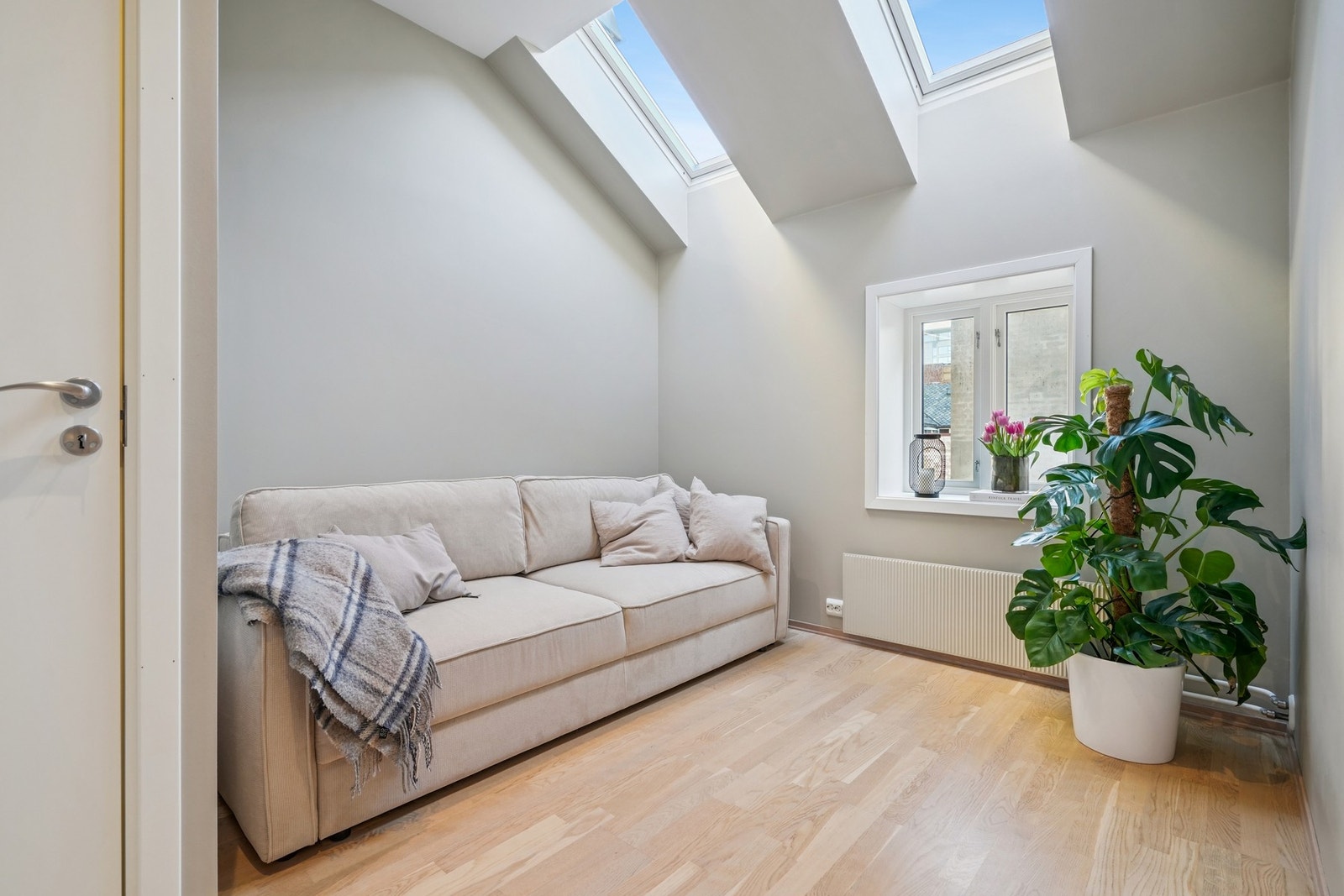 Soverom nr. 2 er av fin størrelse med et areal på 9,5 kvm. Galleribilde