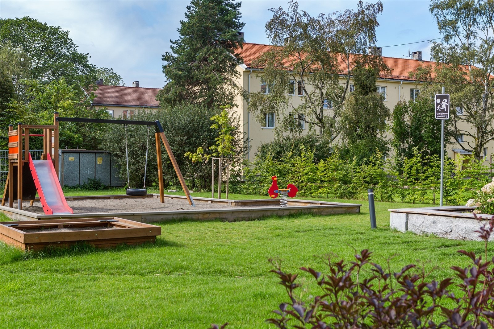 Uteområde. Galleribilde