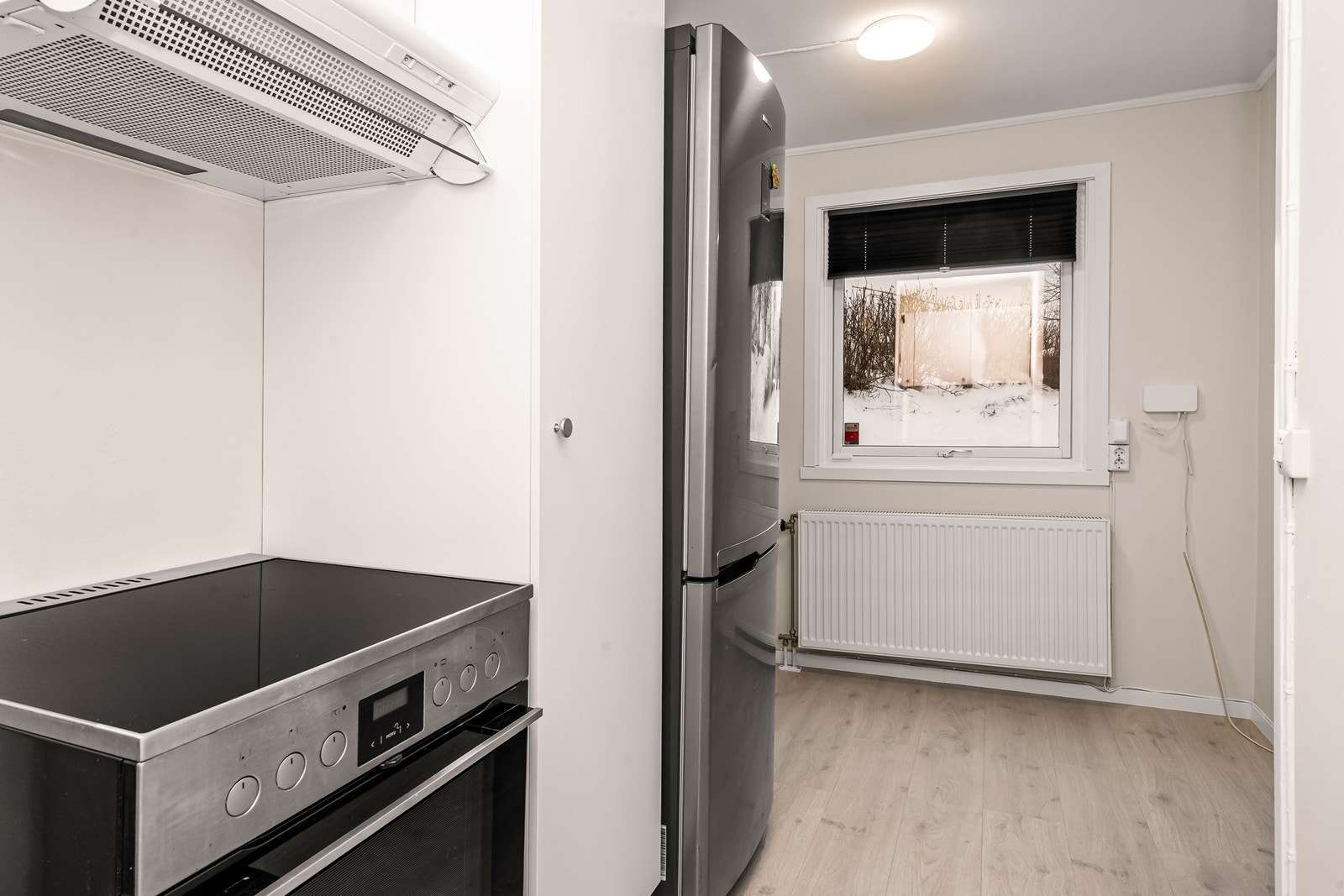 Kjøkkenet har nyere gulv og i tillegg malt om i senere tid. Galleribilde