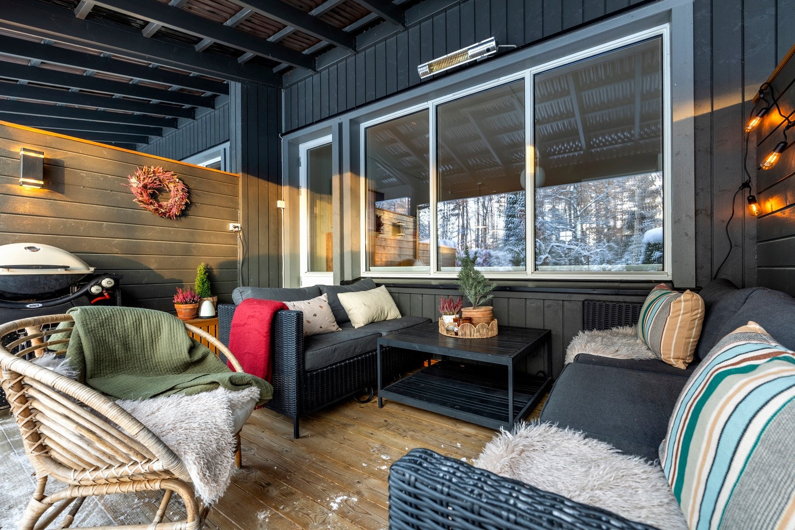 Den takoverbygde delen sørger for ly for både sterk sol og regnfulle dager. Galleribilde