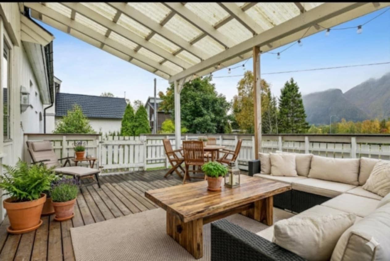 Illustrert bilde av terrasse Galleribilde