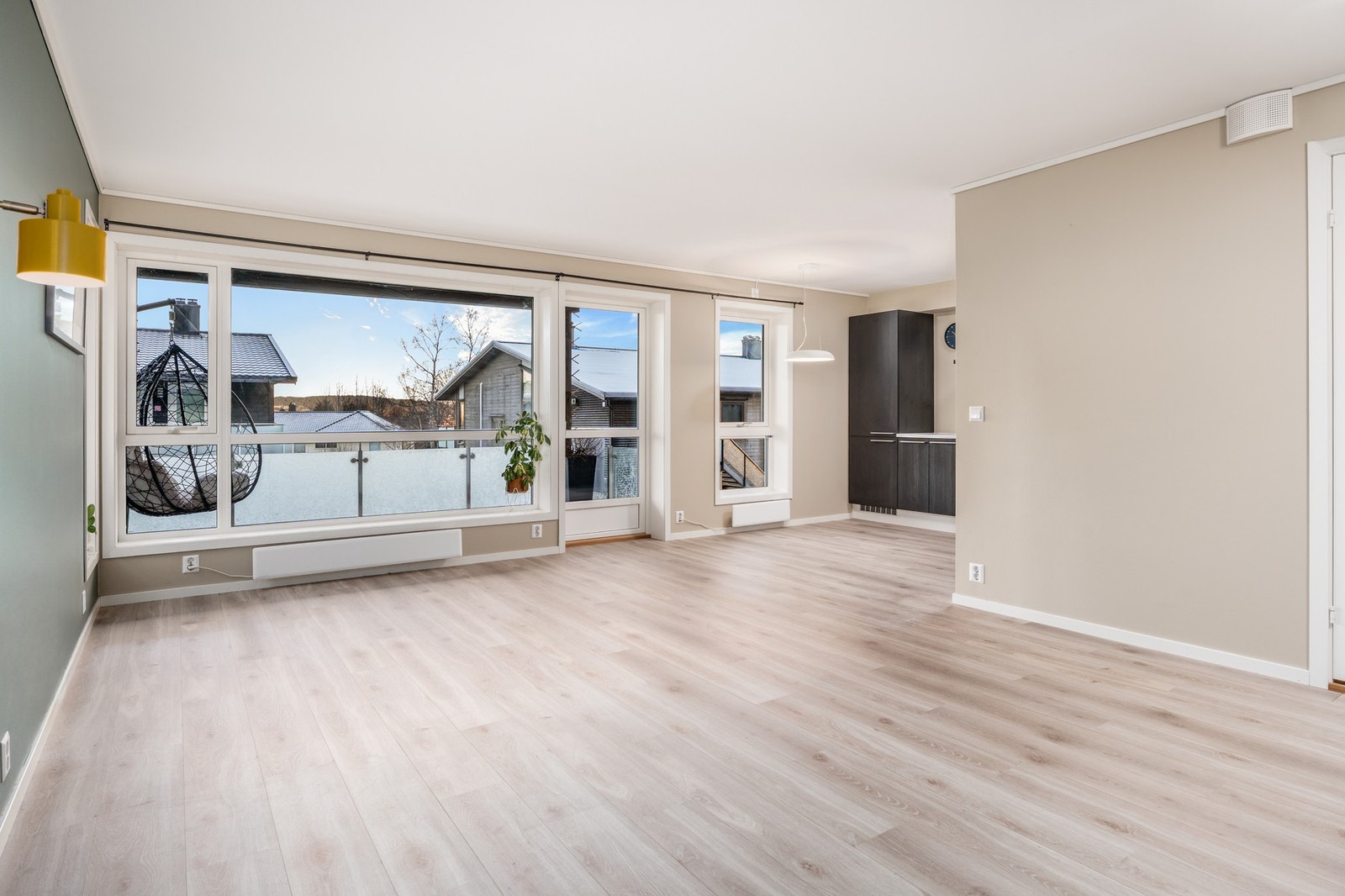 Dette er en moderne leilighet av nyere dato, oppført i 2020. Galleribilde