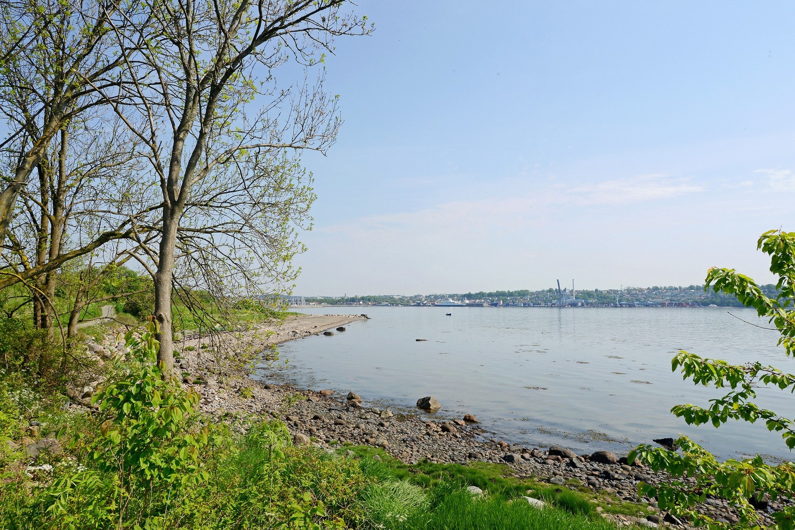 I nærheten av boligen ligger Søndre Jeløy landskapsvernområde, som byr på vakre turområder og variert natur. Galleribilde