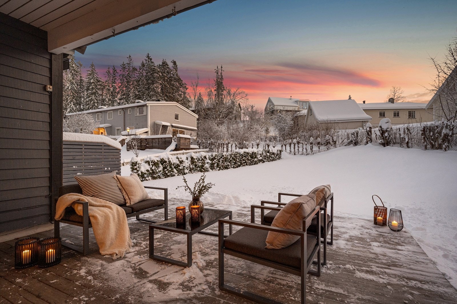 Den delvis overbygde terrassen forlenger utendørssesongen. Galleribilde