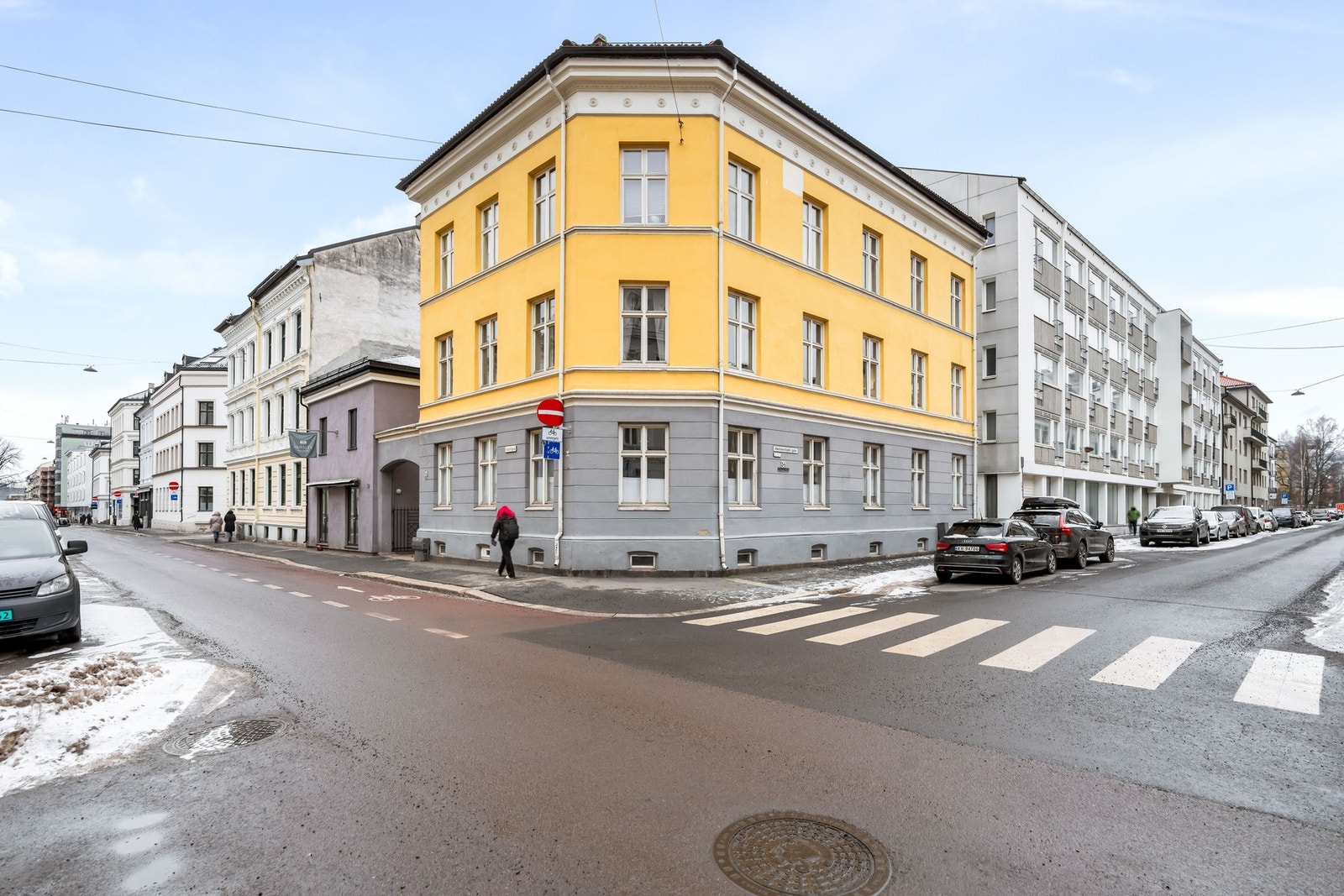 Fra boligen er det kort vei til alt fasiliteter Galleribilde