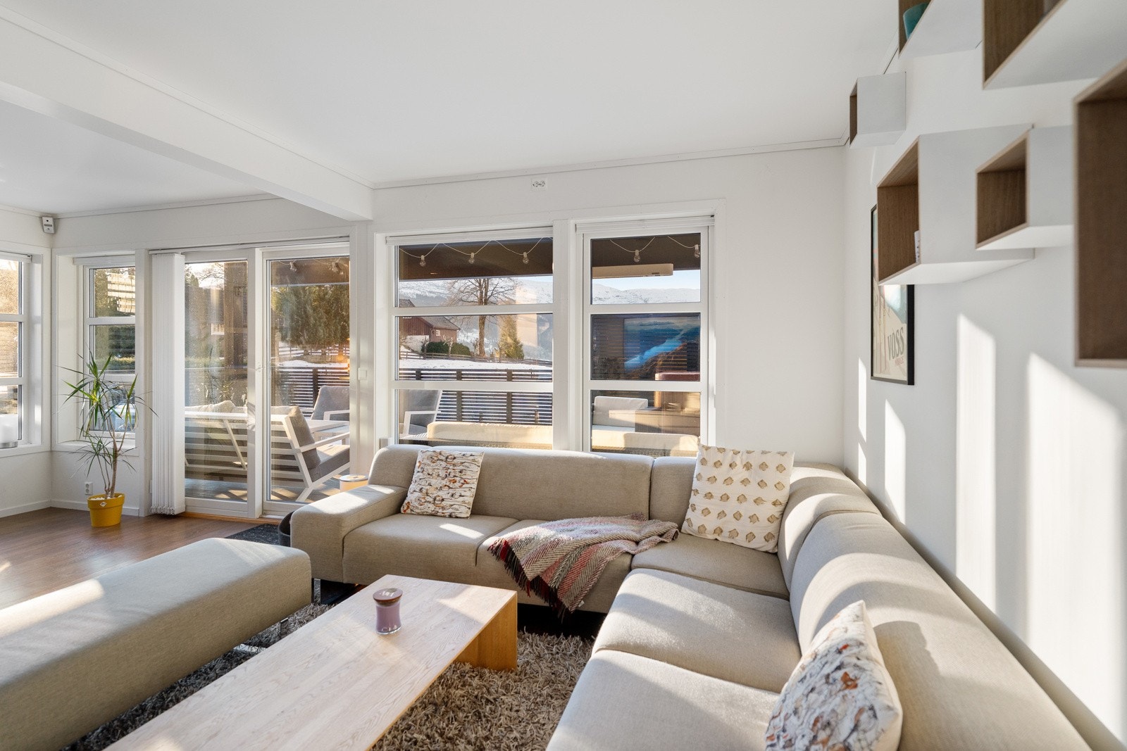 Store vindusflater Galleribilde