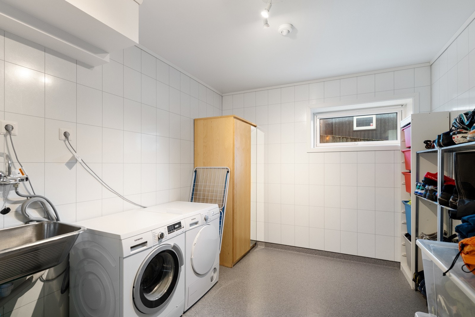 Vaskerom Galleribilde