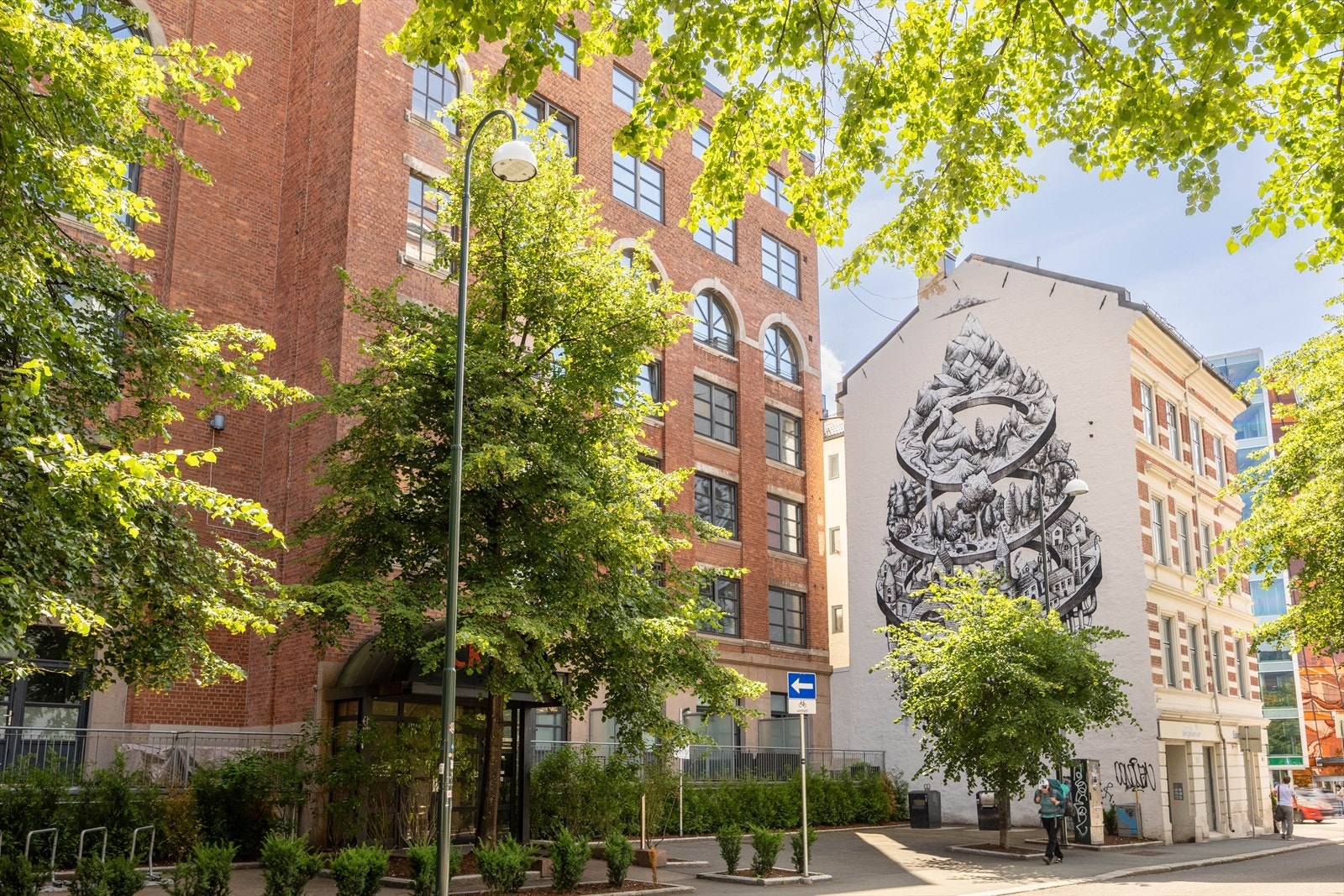 Fasade - Her bor du svært sentralt på Nedre Grunerløkka med nærhet til alt du trenger i hverdagen. Galleribilde