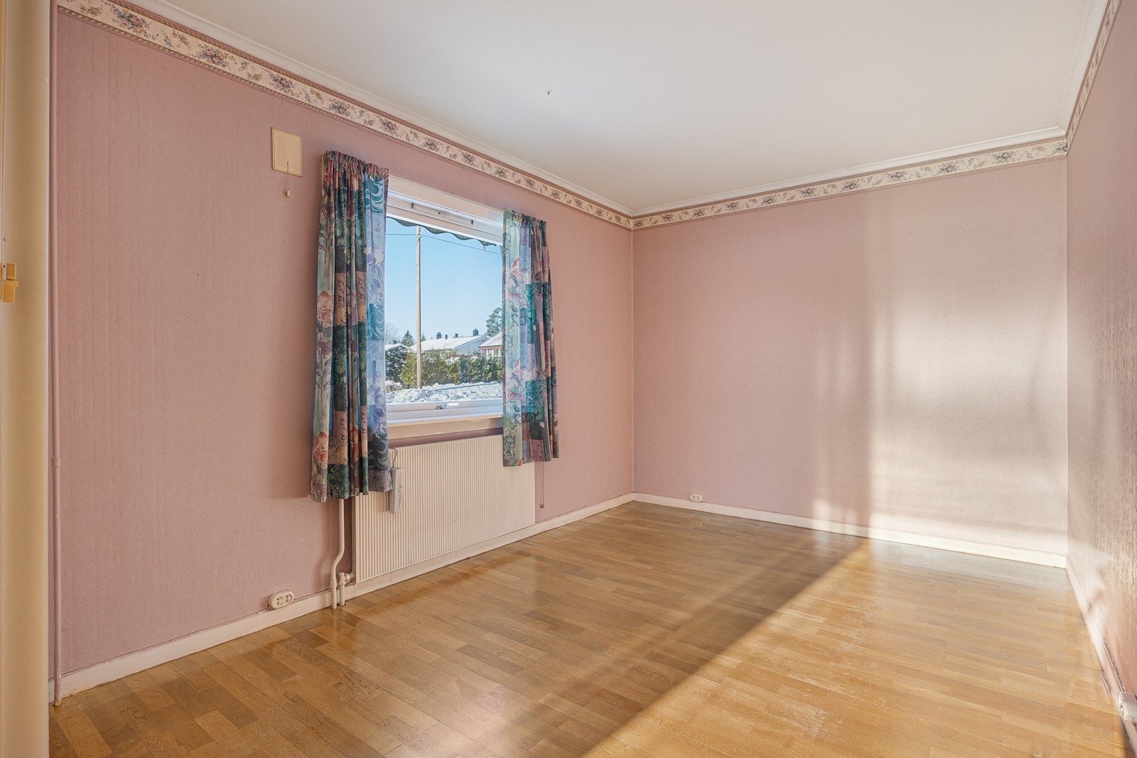 Boligens stue nr. 3. Galleribilde