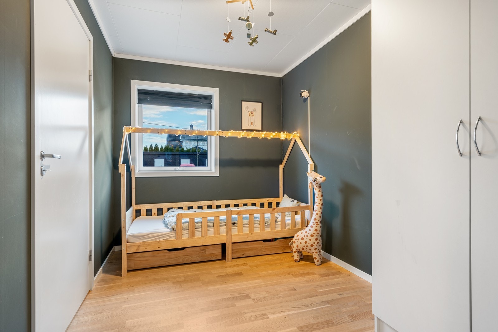 Soverom med tilkomst til boden. Galleribilde