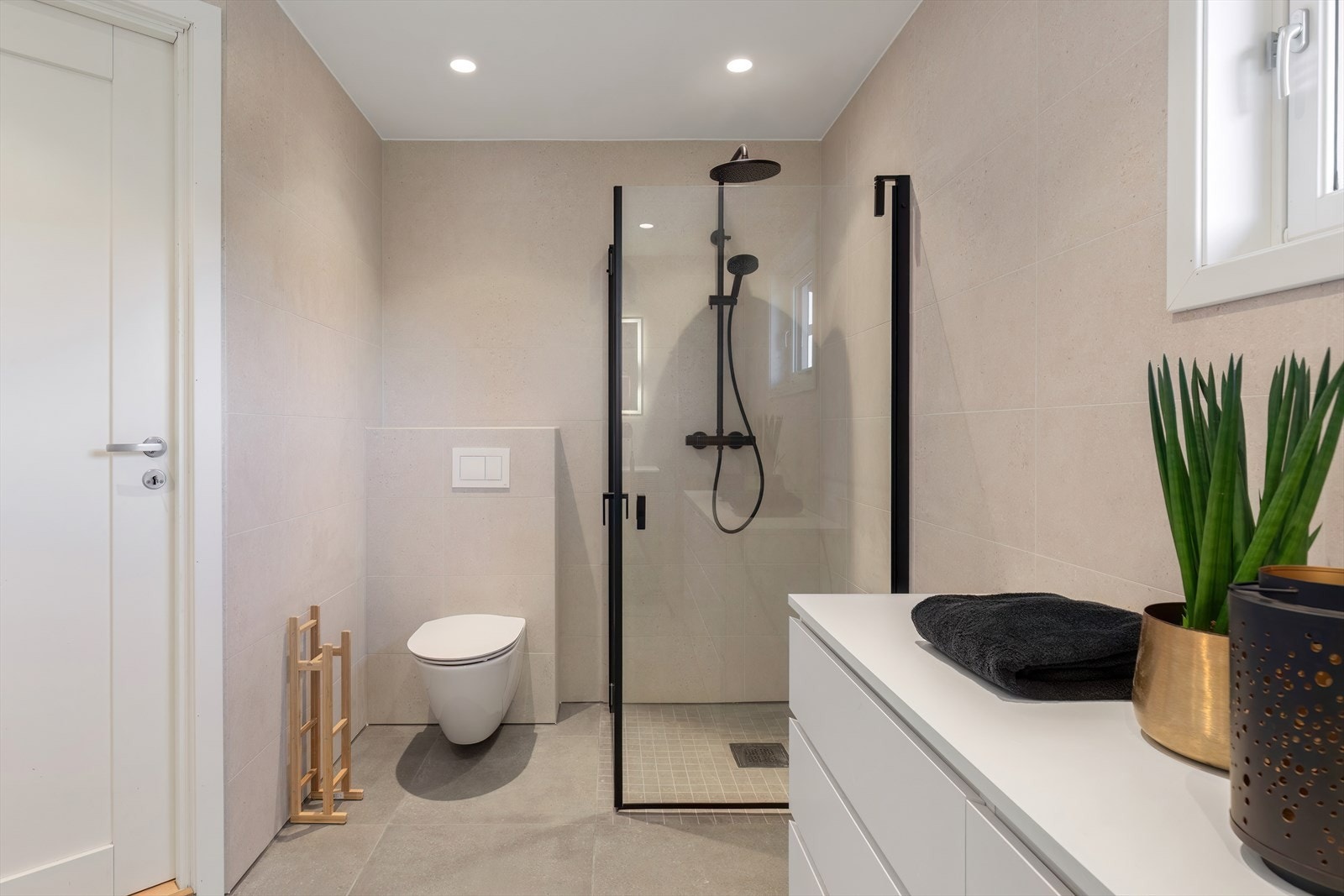 Bad 1.etg. Galleribilde