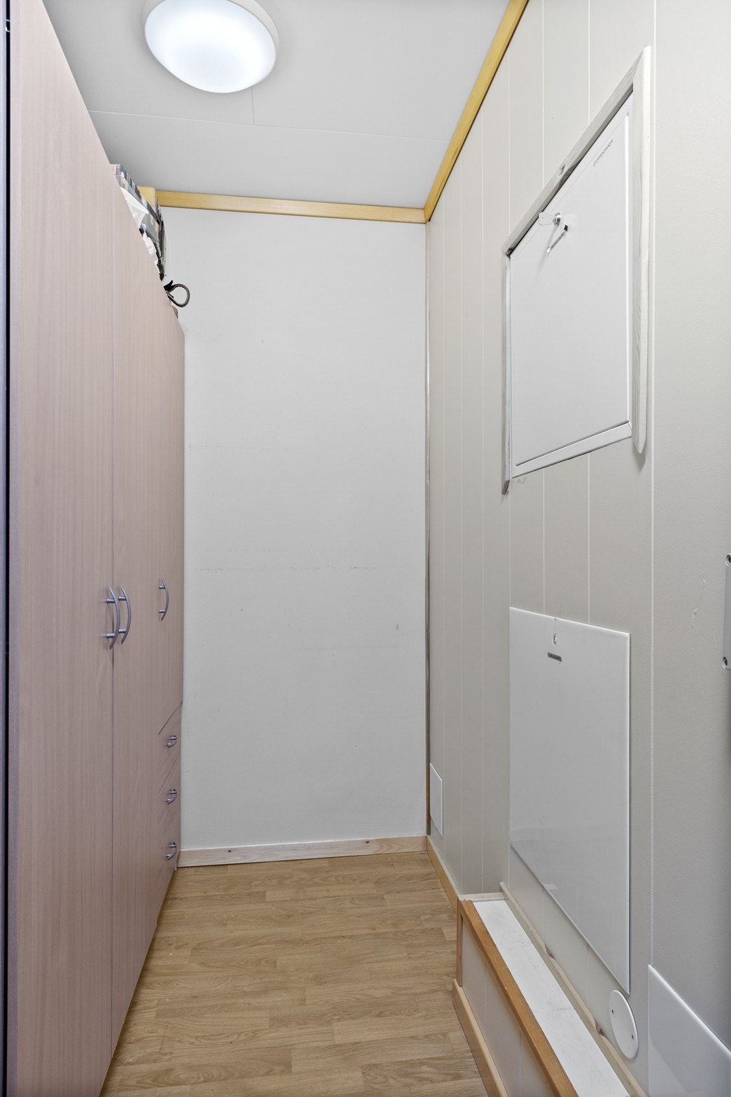 En innvendig bod sikrer ekstra oppbevarigsplass. Galleribilde