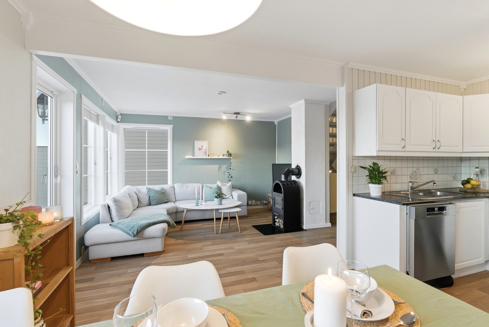 Spisestue med varme i gulv Galleribilde